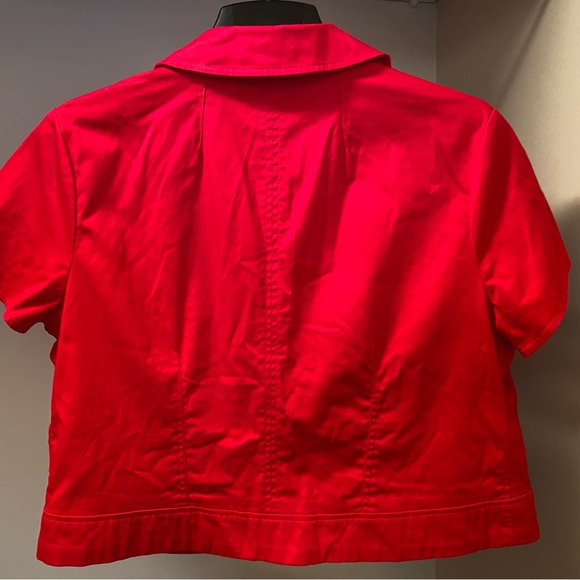 Ladies XL Roz & Ali red short sleeve jacket with gold buttons - Picture 6 of 9